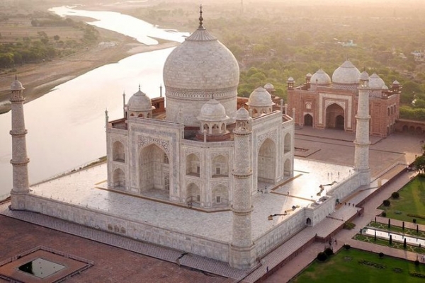 Heritage Tour With Agra and Tiger 5 Days / 4 Nights